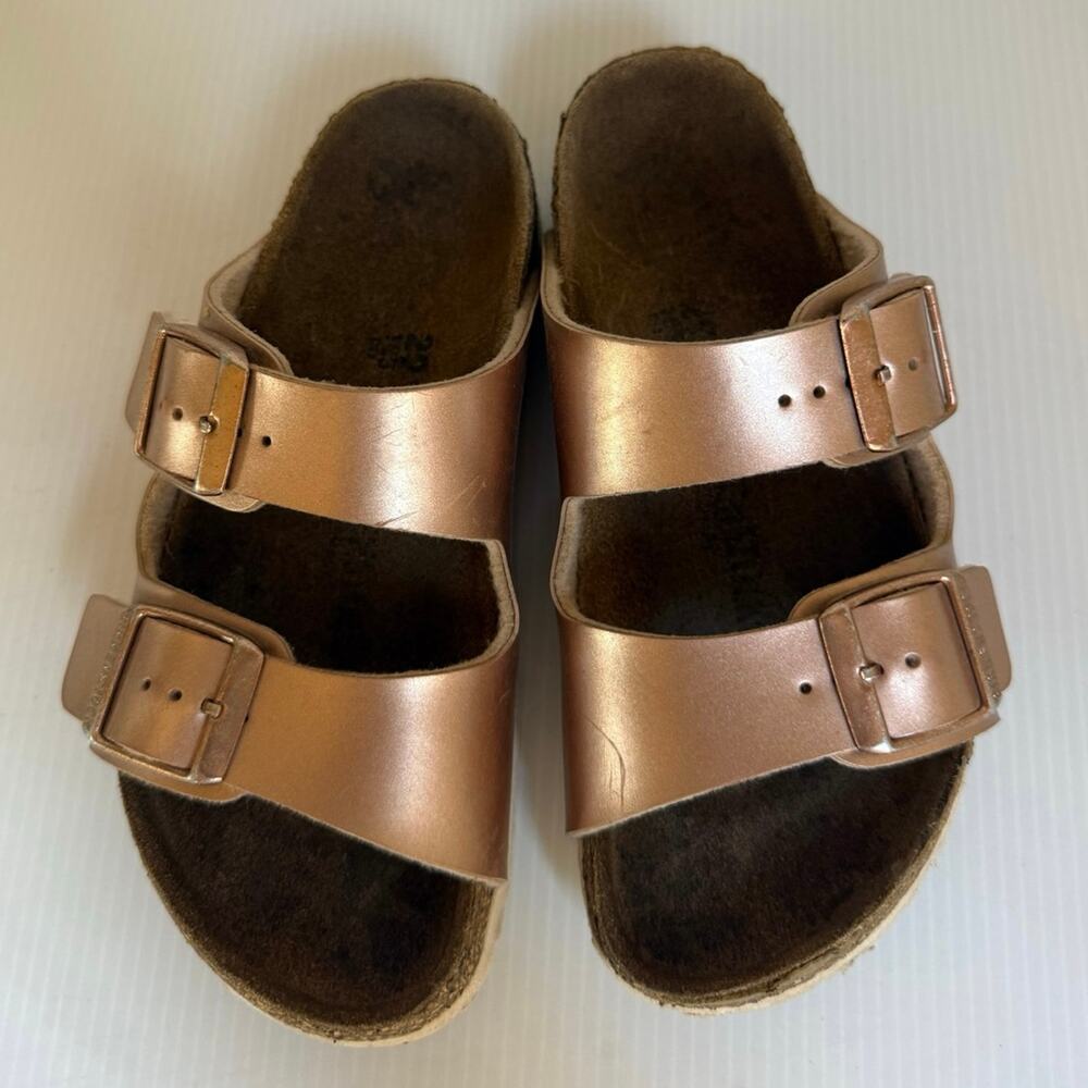 Birkenstock  Kids Sandals Rose Gold Arizona Copper Metallic EU 29 US Kids 11 - Picture 5 of 13